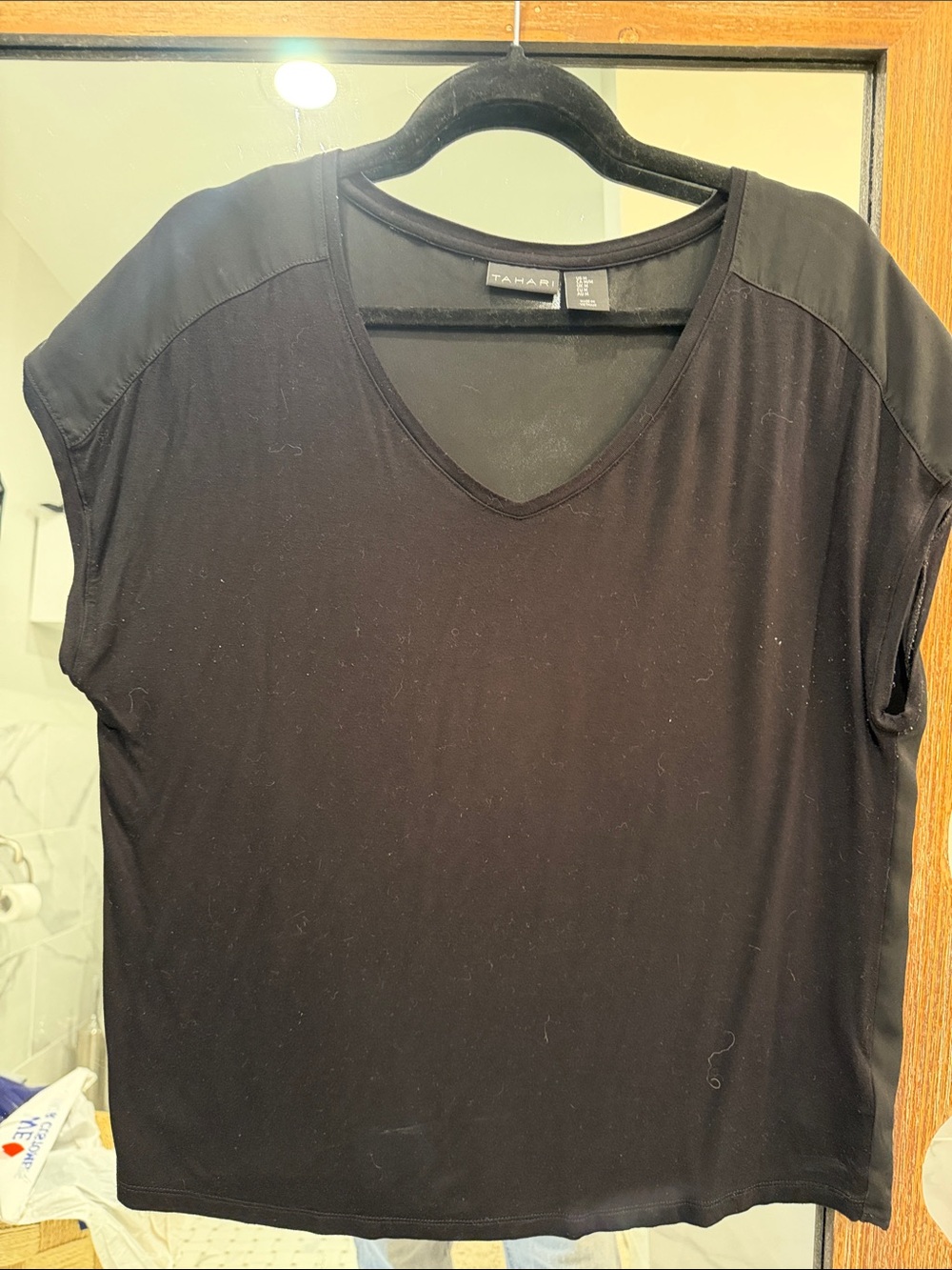Tahari Black V-Neck Short Sleeve Tee